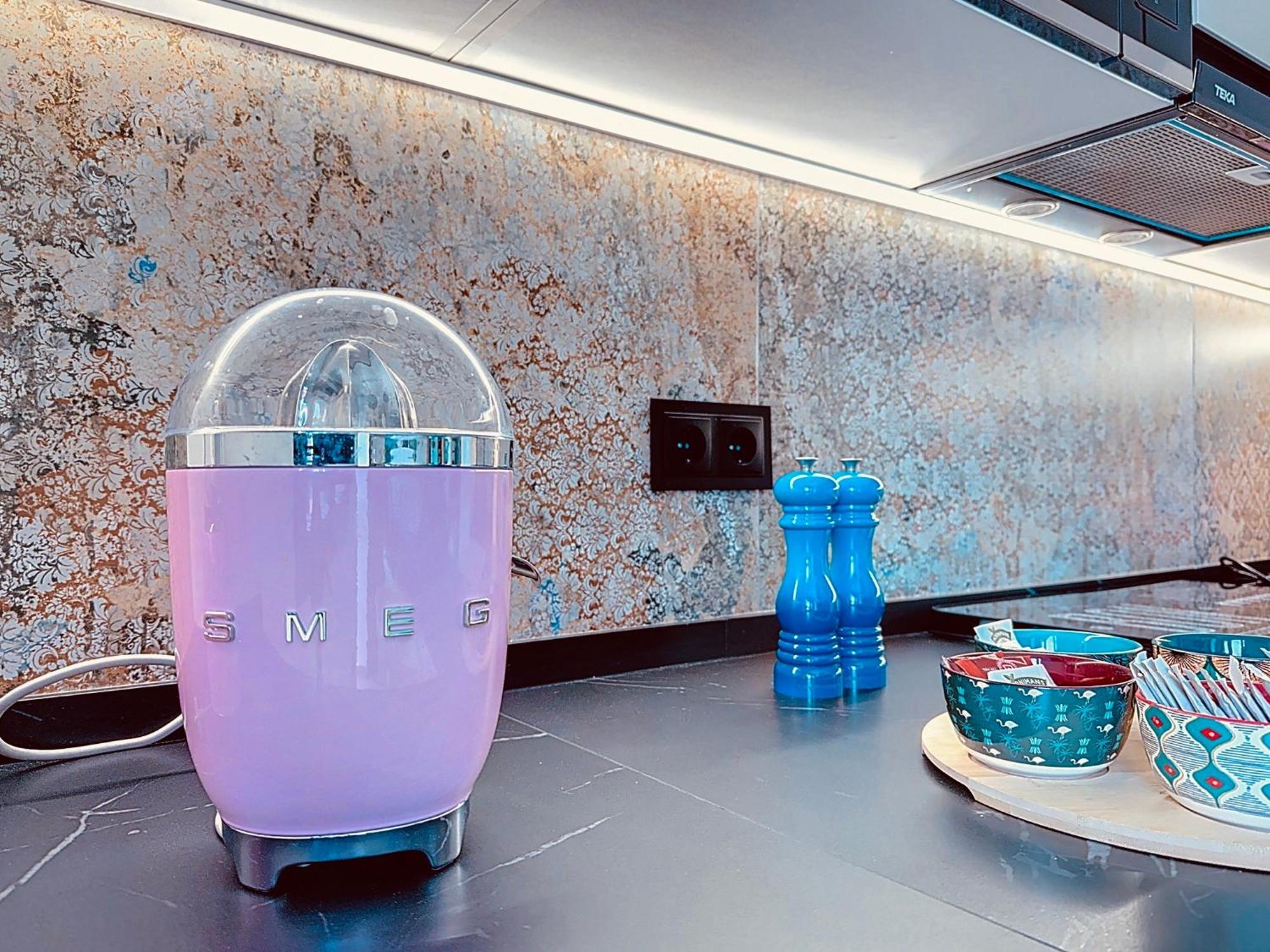 托雷莫利诺斯Alhambra Deco Homtels公寓 外观 照片